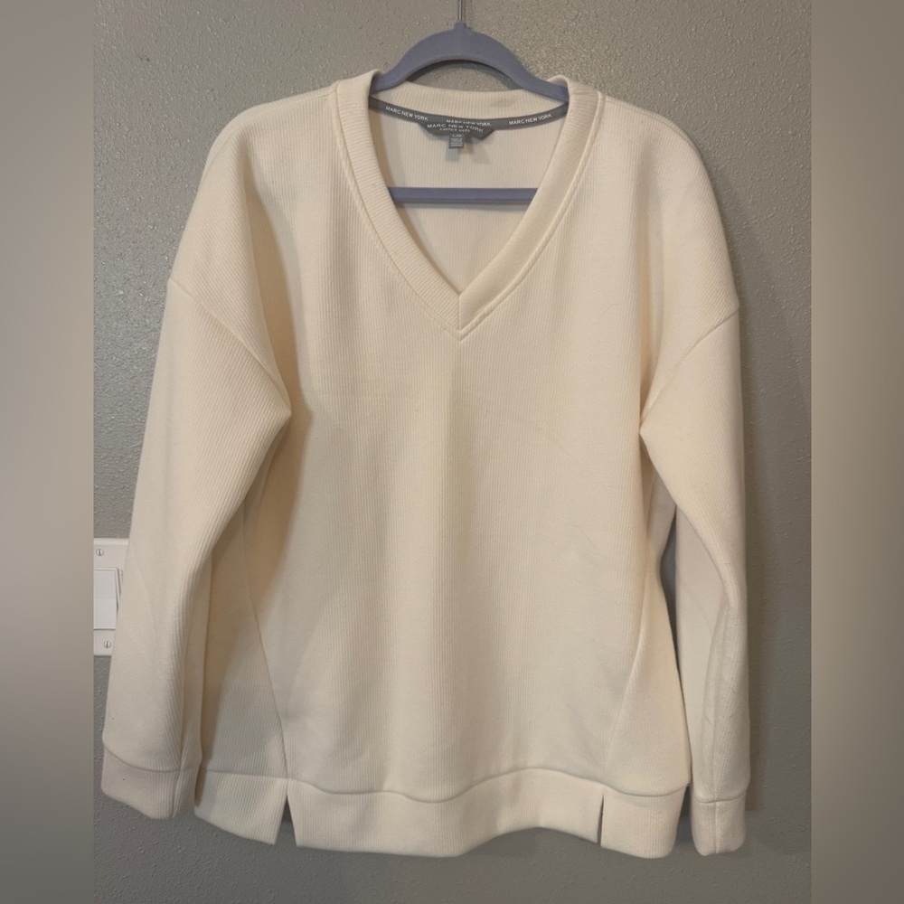 Andrew‎ Marc White V Neck Oversized Soft Coastal Grandma Winter Sweater L - Picture 9 of 10